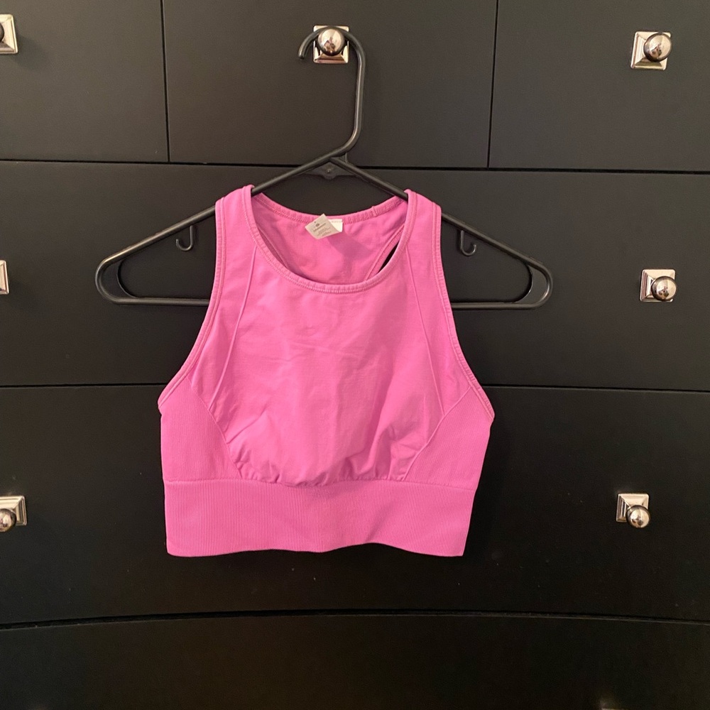 EUC Lululemon Ebb to Train Bra, Magenta Glow, 6